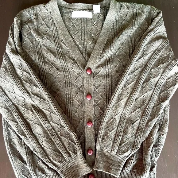 Dark Olive Green Oscar De La Renta men’s cardigan